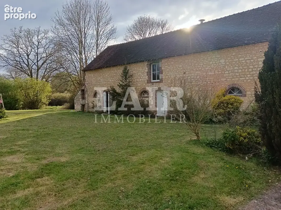 Maison en pierres avec dépendances - ref.L15622 - photo 2