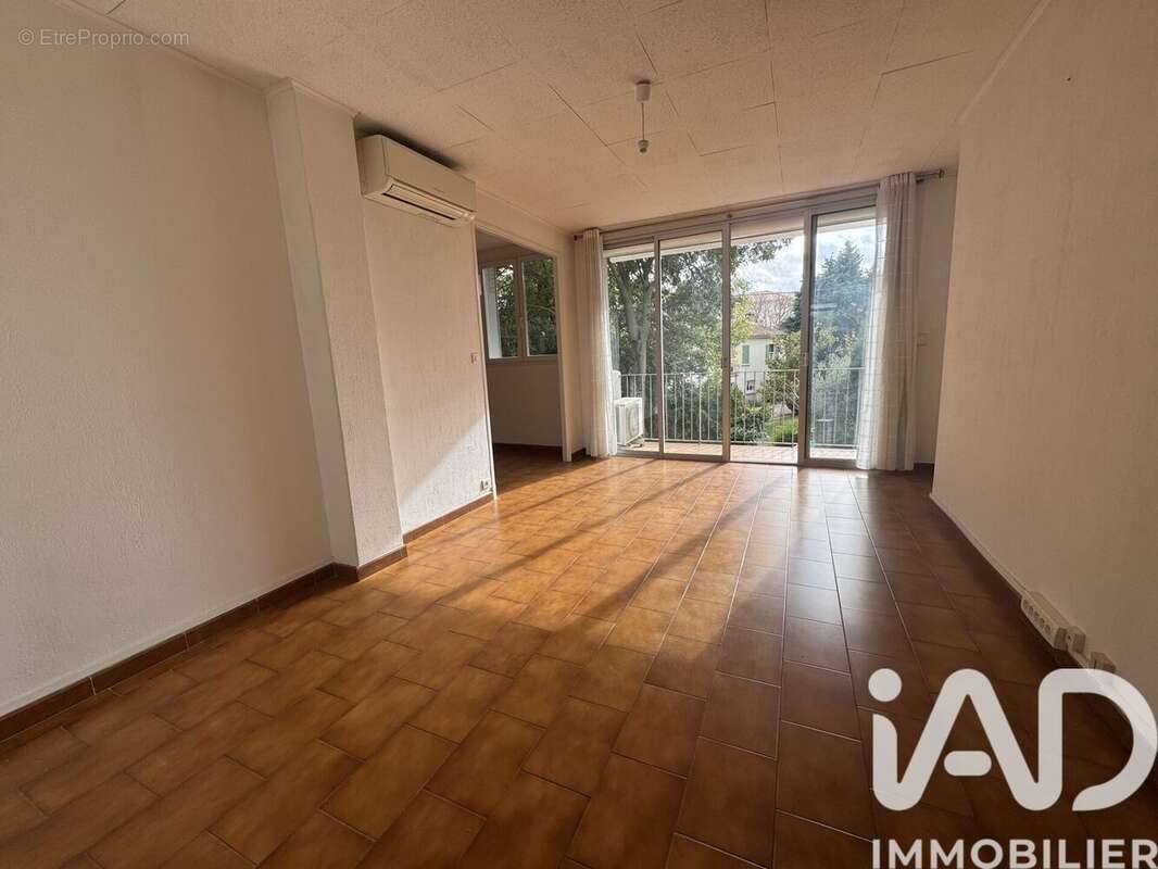 Photo 2 - Appartement à NIMES