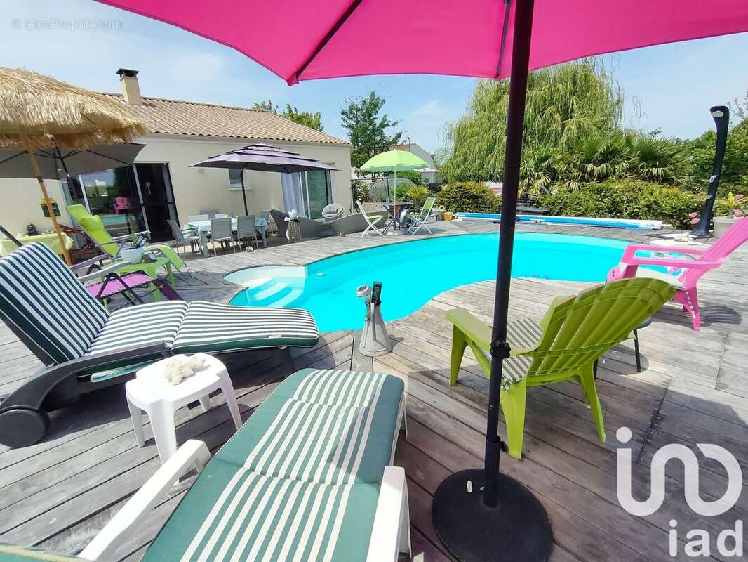 Photo 2 - Maison à MORTAGNE-SUR-GIRONDE