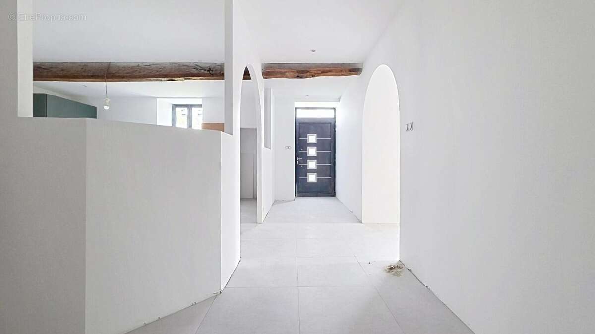 Maison d'habitation, gite, dépendance, hangar - photo 4