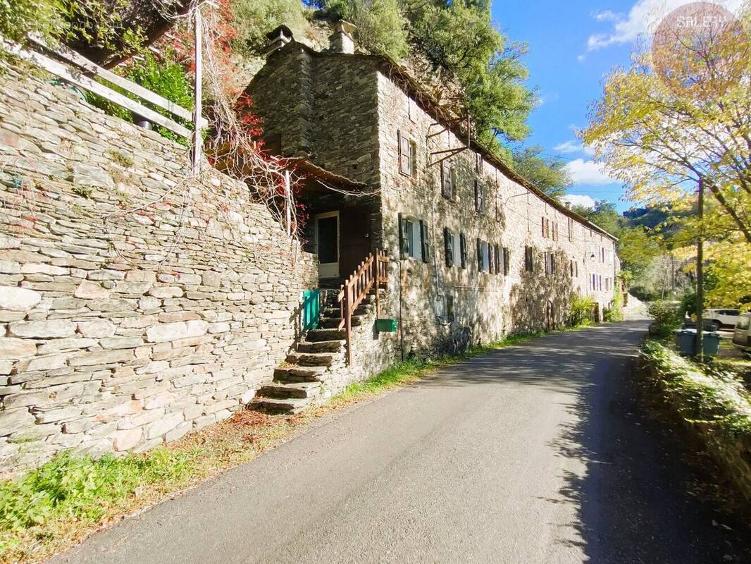 Maison à LE POMPIDOU