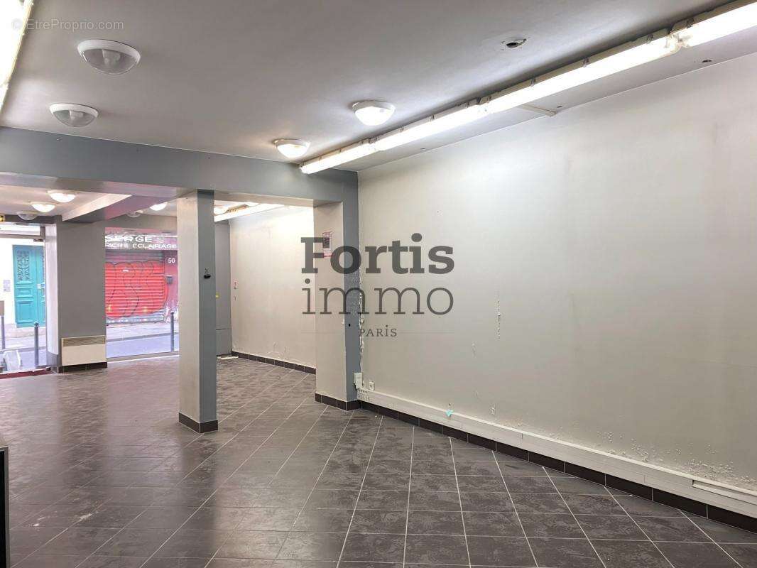 Commerce à PARIS-2E