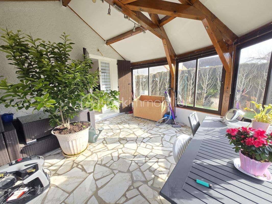 Magnifique Pavillon sur sous-sol de 133m² quartier Montapins à Nevers - photo 24