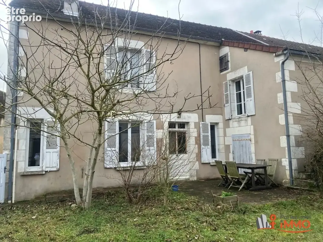 Belle maison en pierres avec jardin et dépendances - photo 8