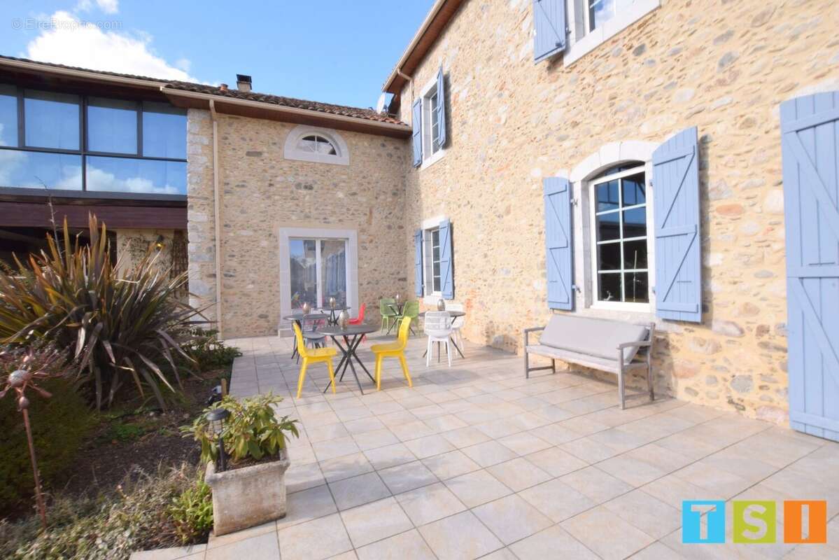 Secteur Comminges : Superbe maison familiale et gîte et/ou activité de chambres d'hôtes et gîte. Piscine et terrain sécurisé - photo 20