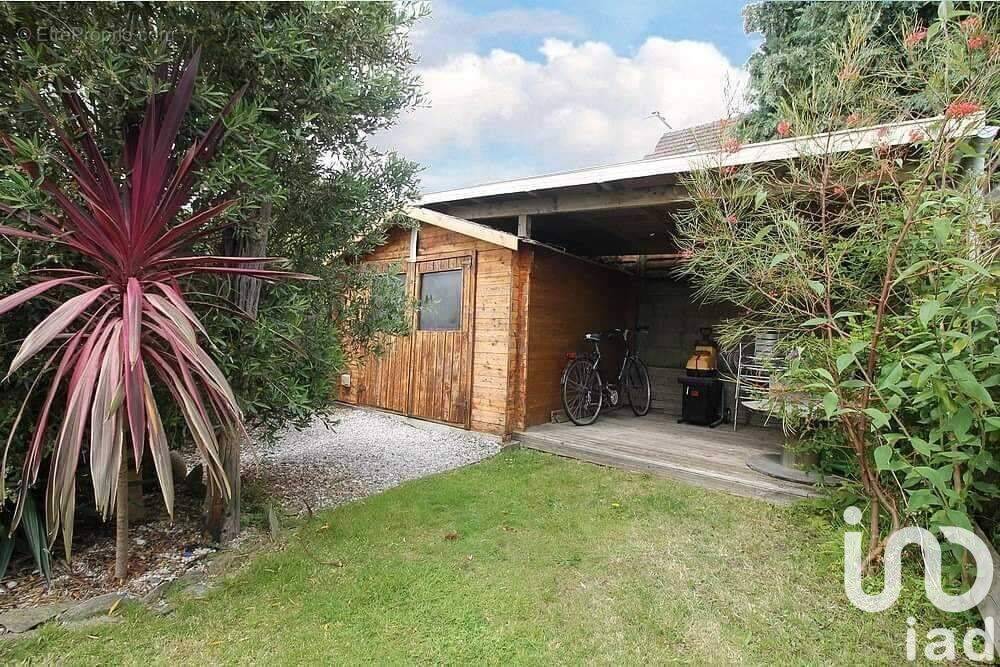 Photo 1 - Maison à EQUEURDREVILLE-HAINNEVILLE