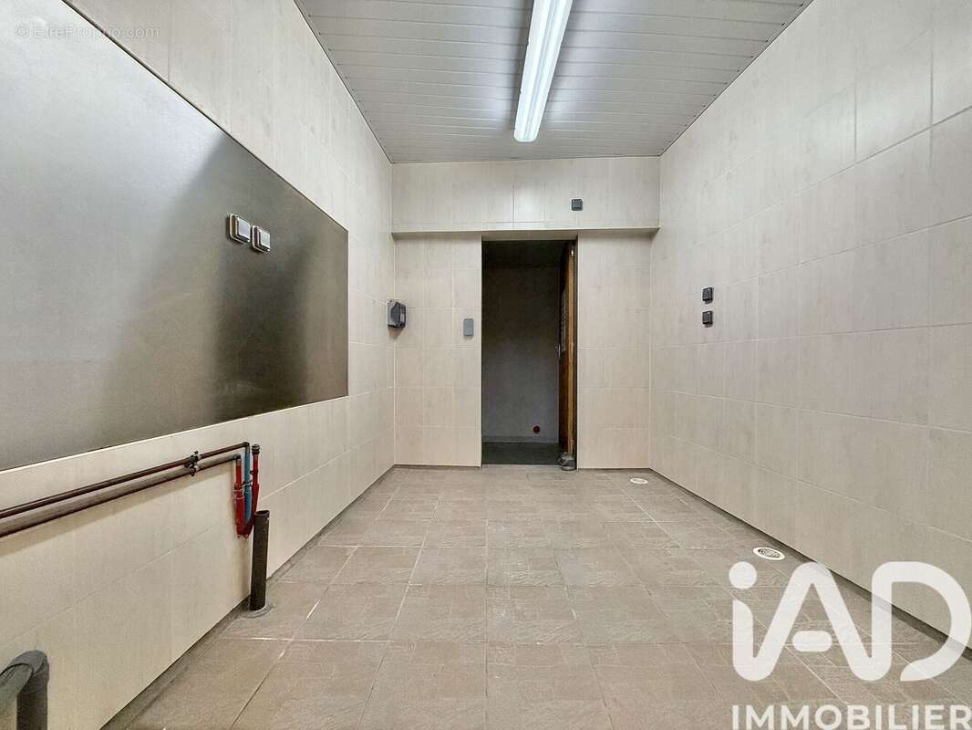 Maison 205 m² à Le Chatenet-En-Dognon  - photo 7