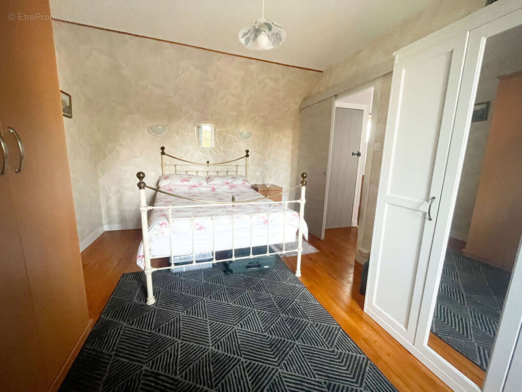 FINISTÈRE: Huelgoat. Charmante maison de campagne de 3 chambres et gîte indépendant. - photo 4
