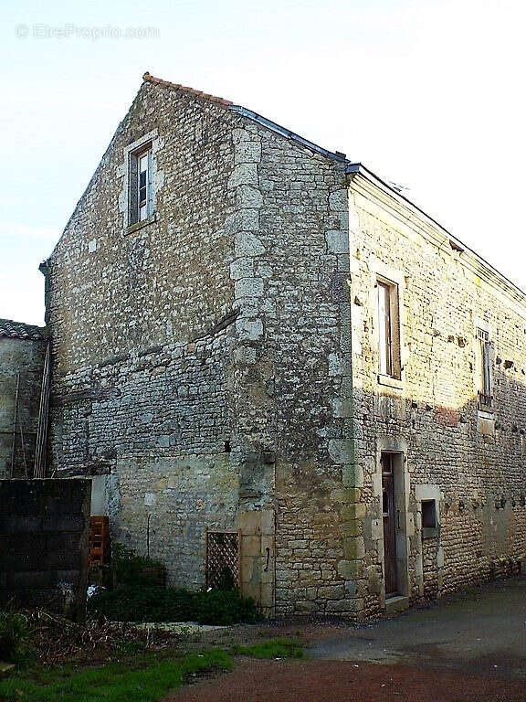 Maison à LE LANGON