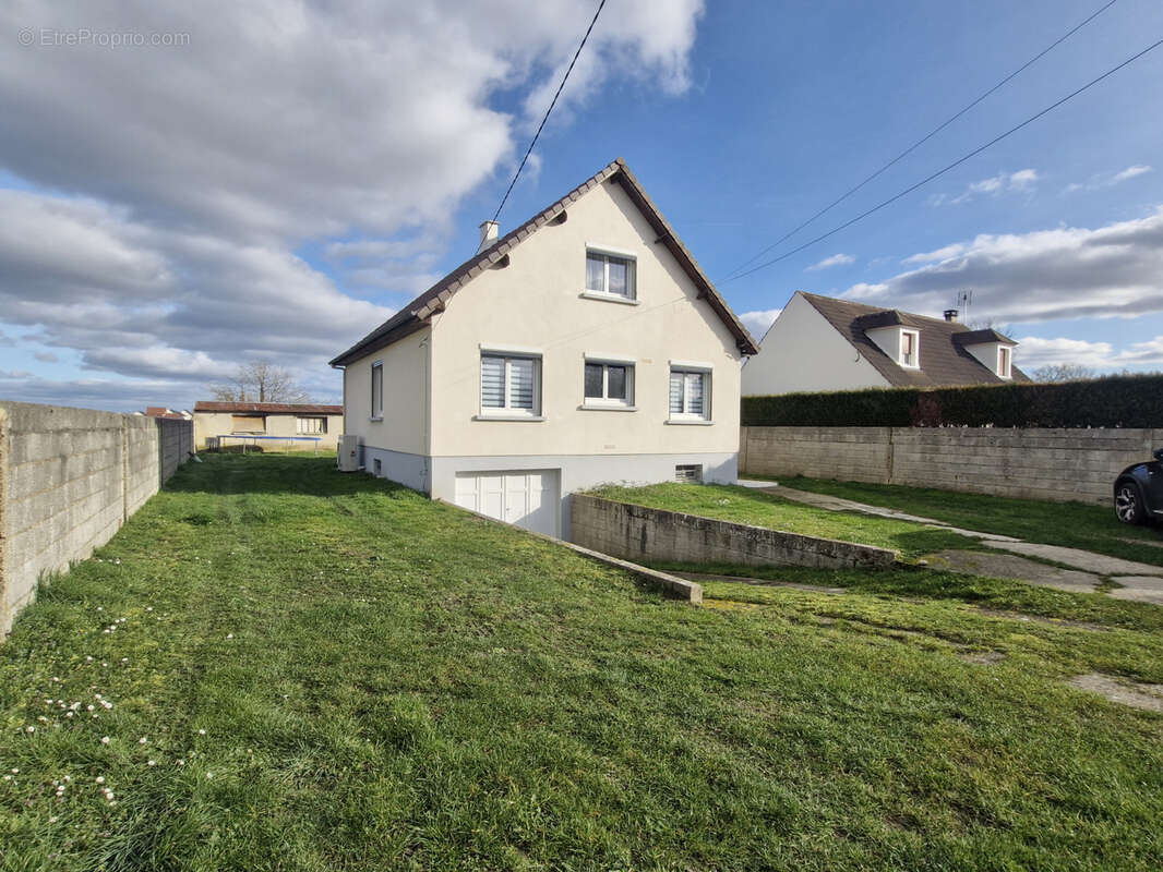 Maison à SACY-LE-GRAND