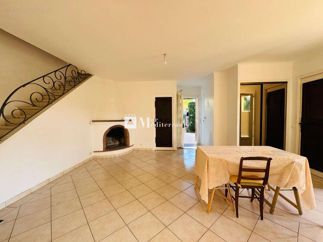 Maison à GRIMAUD