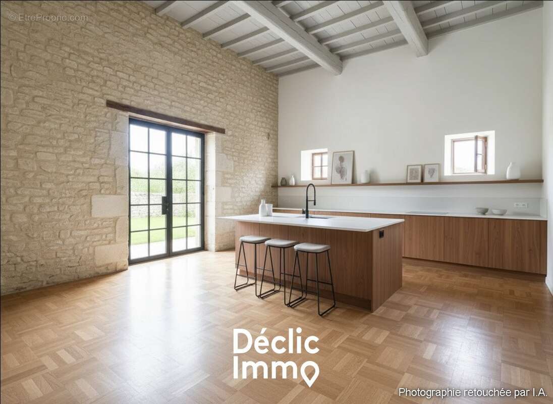 Maison à AZAY-LE-BRULE