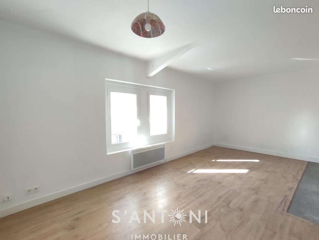 Appartement à PEZENAS