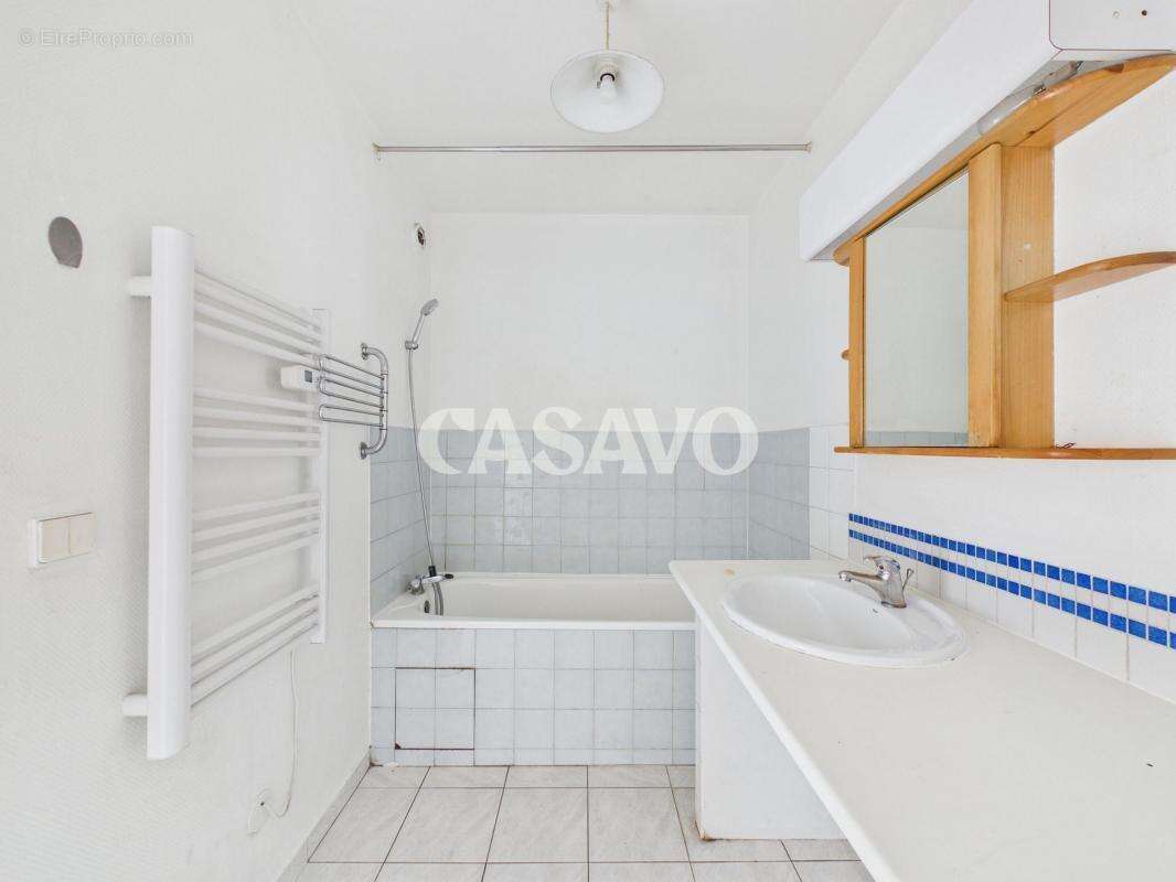 Appartement à LA COURNEUVE