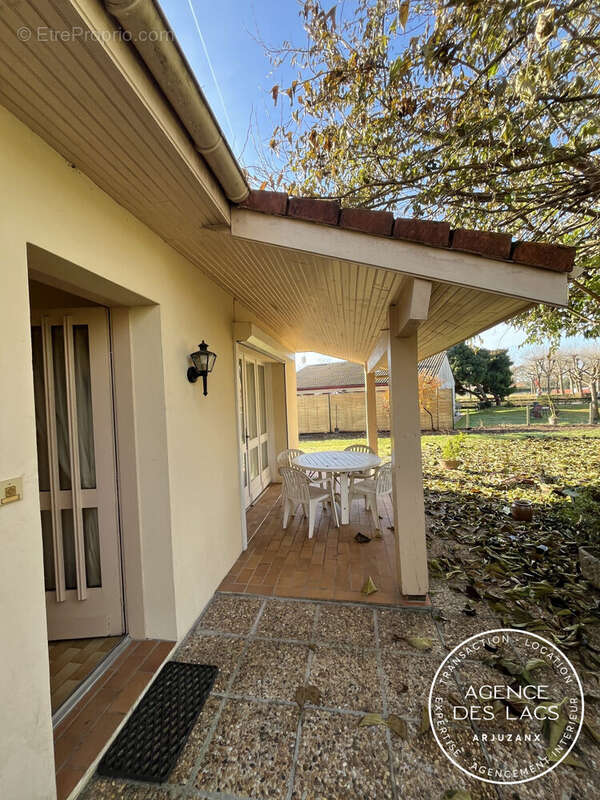 Maison à ONESSE-ET-LAHARIE