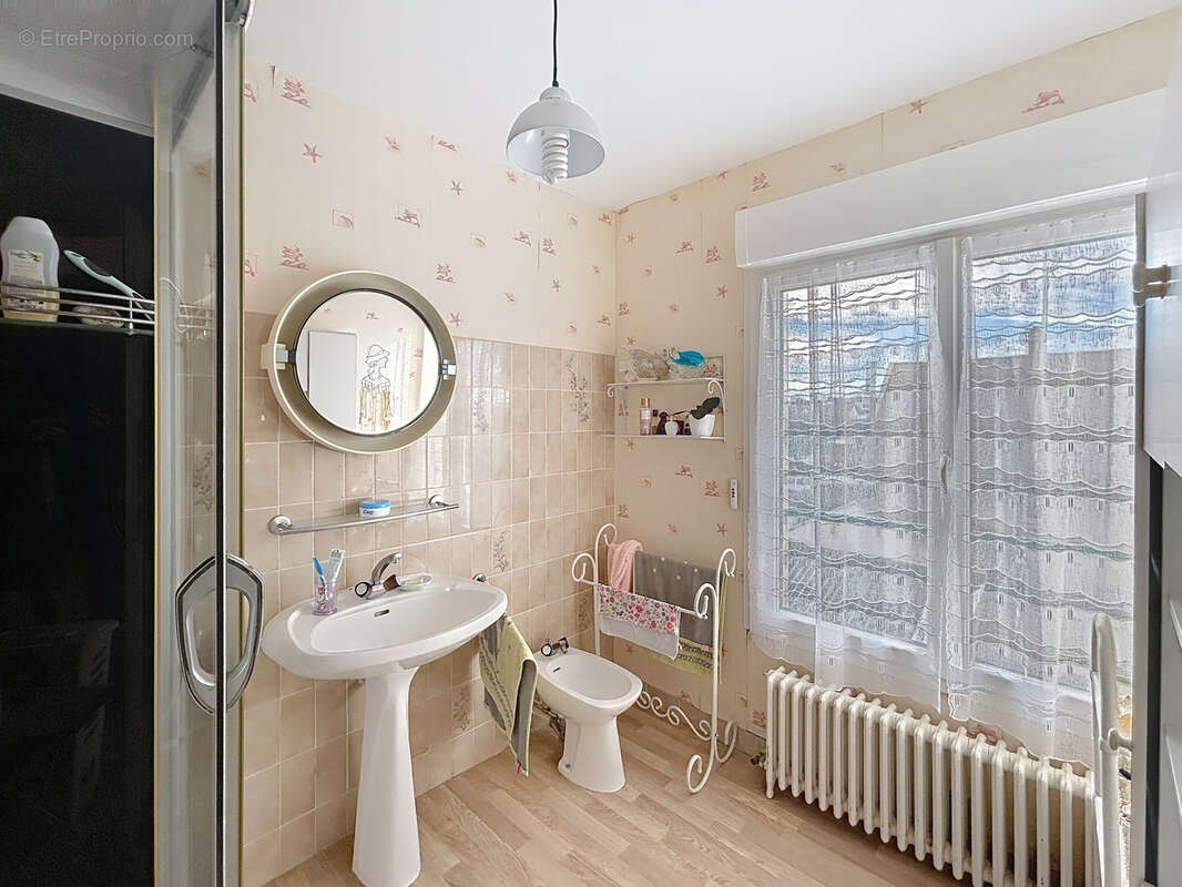 Maison à GRANDCAMP-MAISY