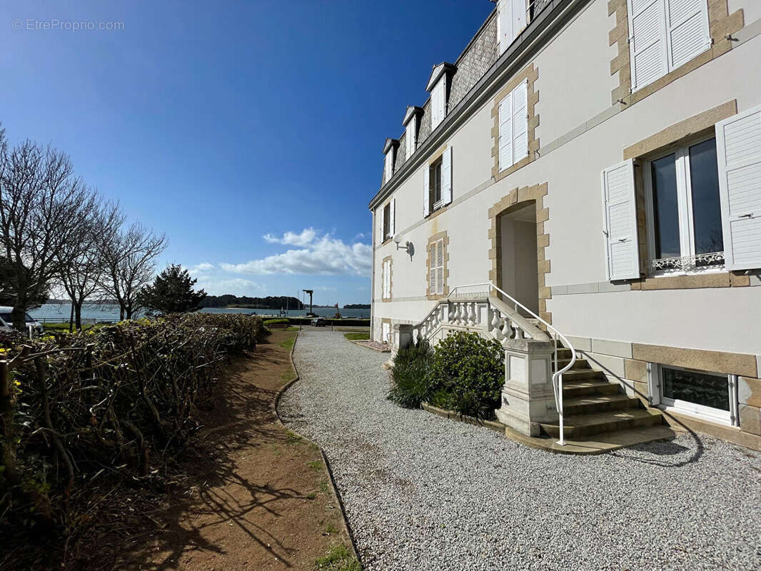 Appartement à LARMOR-BADEN