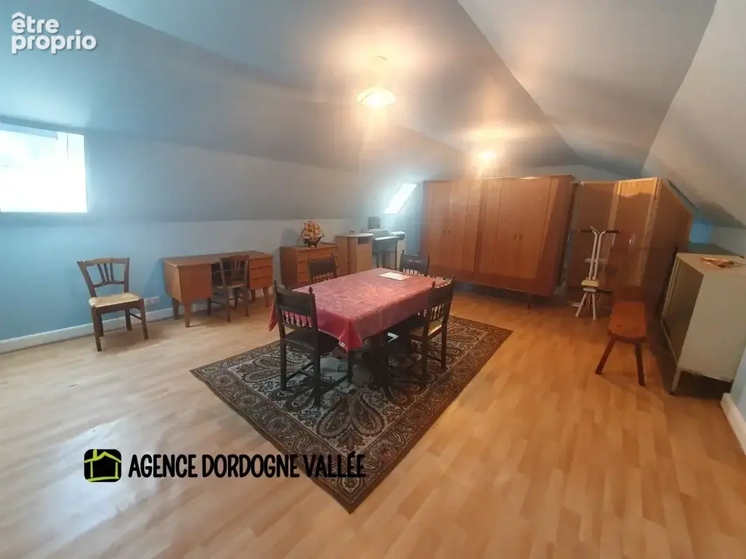 Propriété d'exception en xaintrie, 2,2 ha bois et prés attenants, dépendance ,trés bon état . - photo 15
