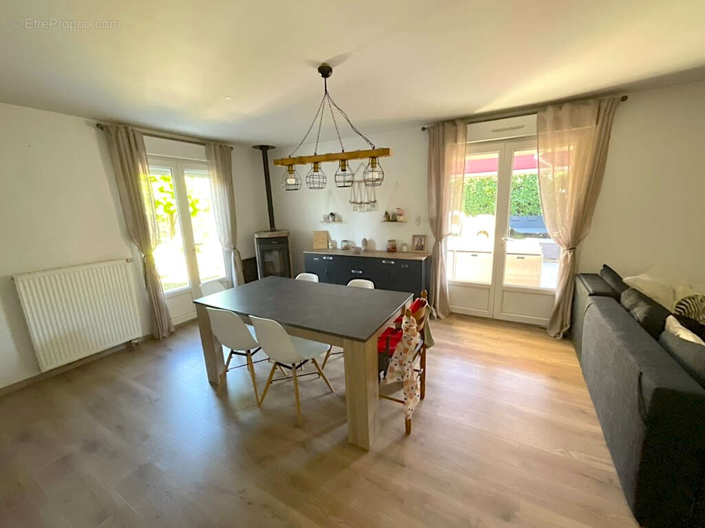 Maison Echenoz La Meline 5 pièces 120 m2 habitables 3 chambres garage terrain - photo 4