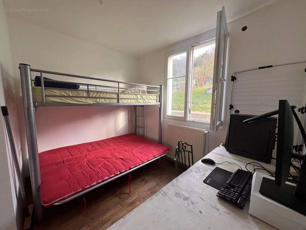 Maison à AUFFREVILLE-BRASSEUIL