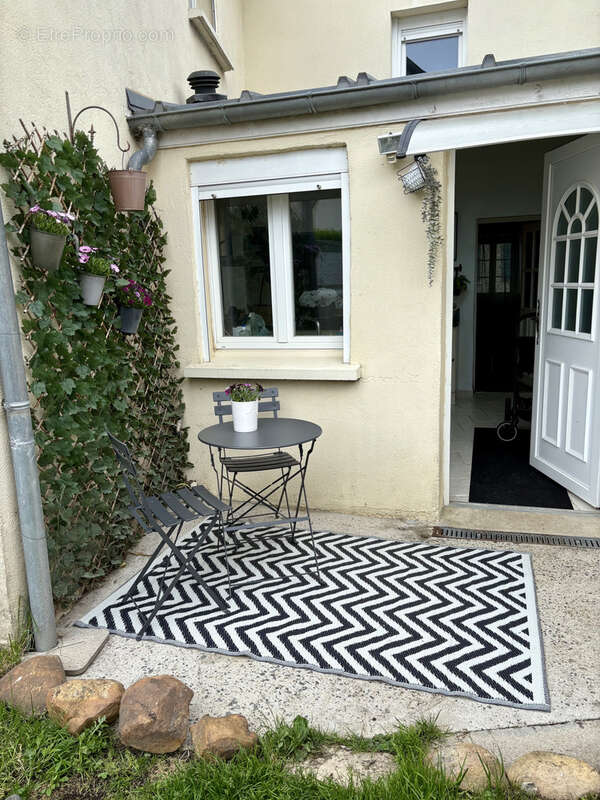 Maison à SAINTE-GENEVIEVE