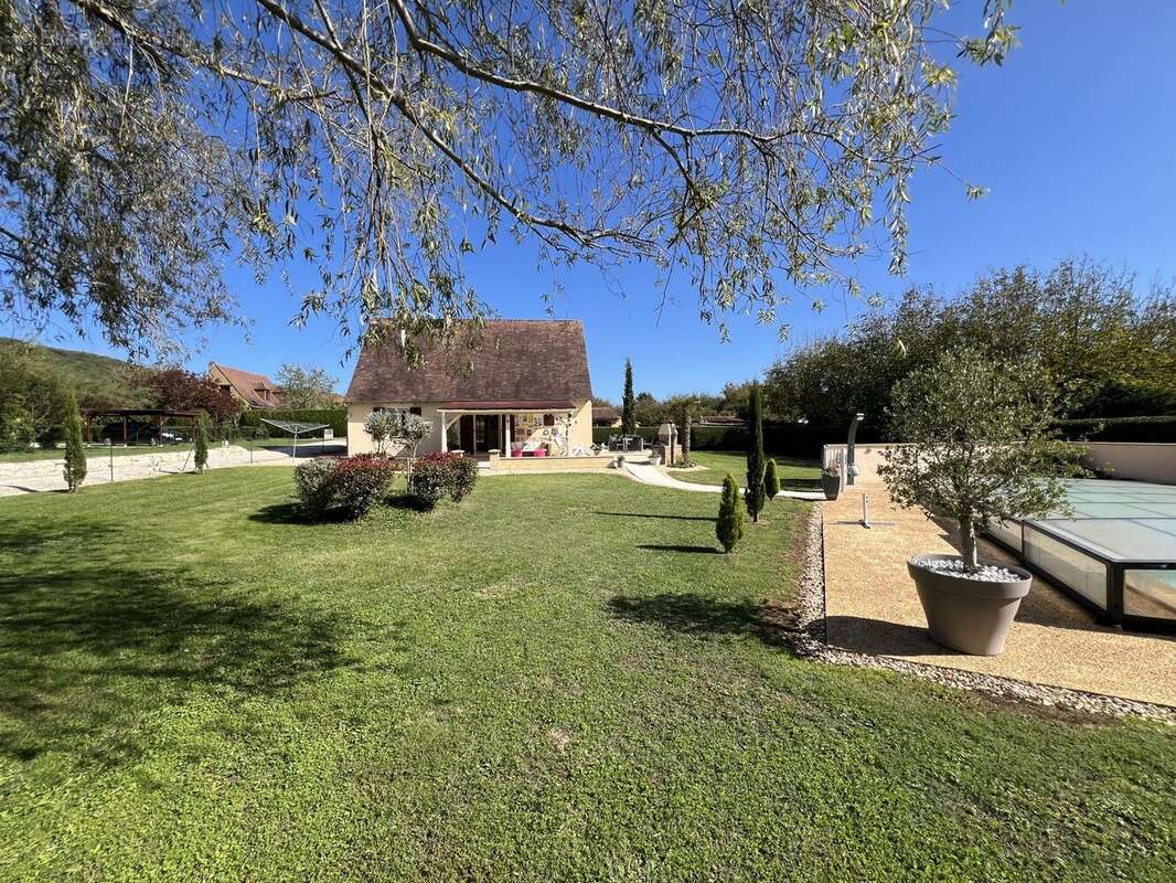 Maison à SAINT-VINCENT-DE-COSSE