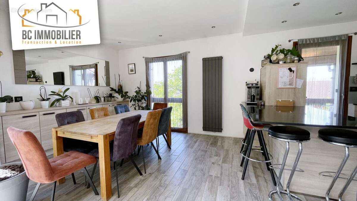 Appartement à PREVESSIN-MOENS