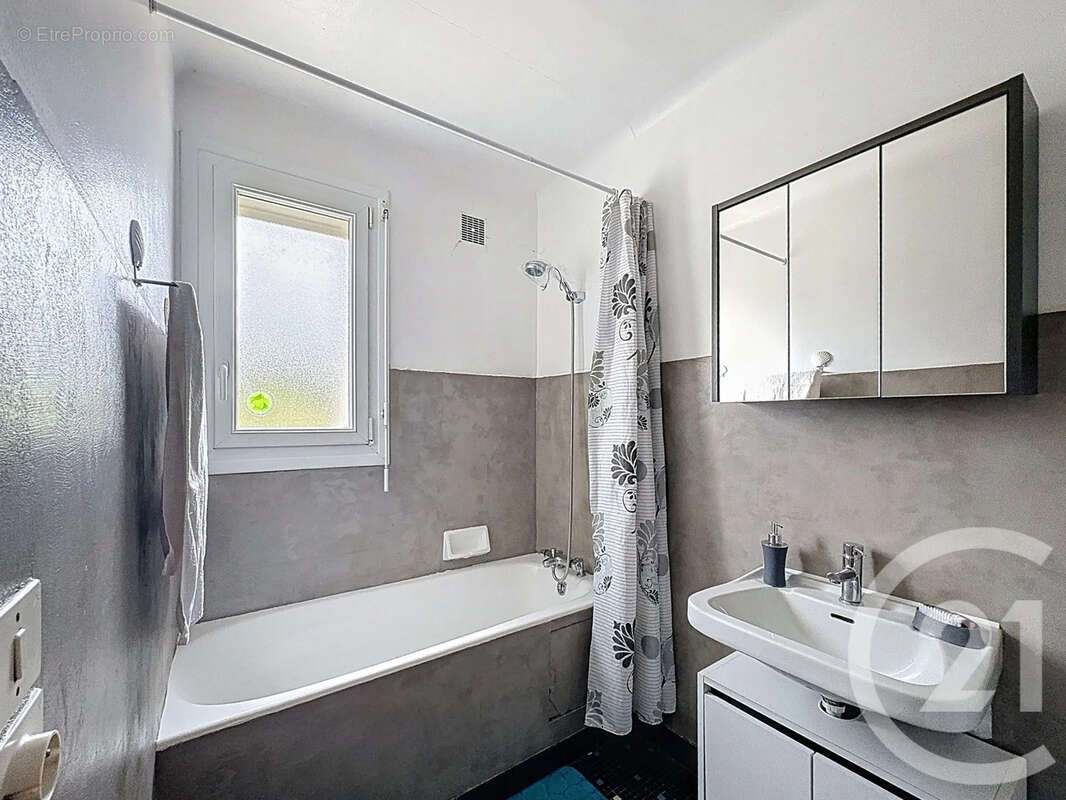 Maison 114 m² à Hengoat  - photo 13