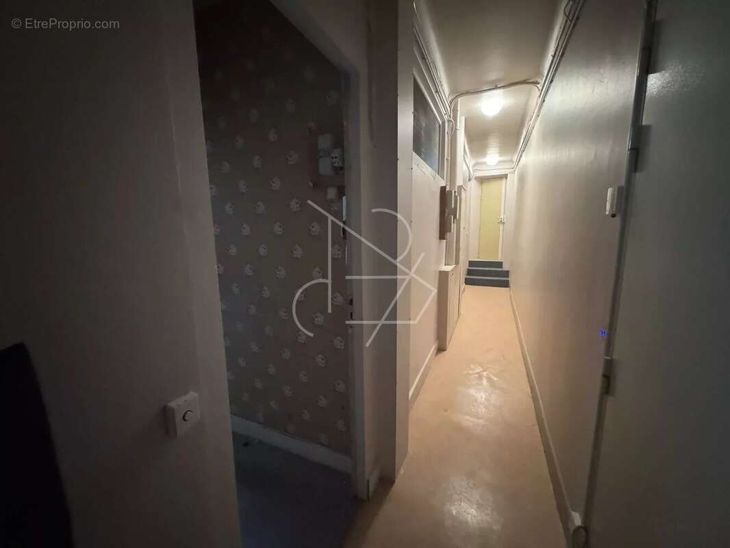 Appartement à PARIS-7E