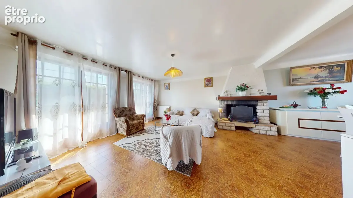 Maison 6 pièces 133 m² à vendre à Chelles (77500) - photo 3