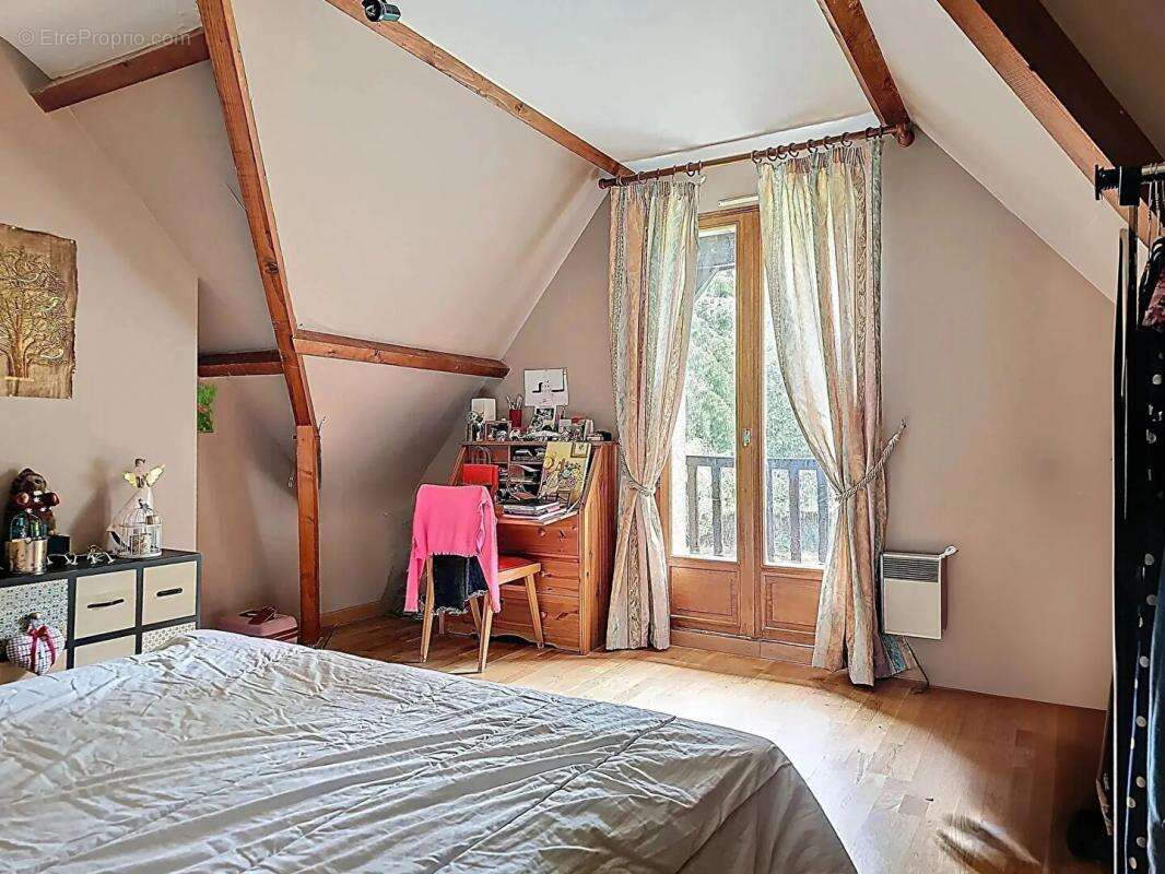 Maison à POIGNY-LA-FORET