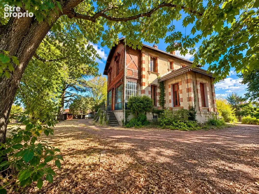 Commelle vernay (42) - maison 230 m2 sur 2334 m2 de terrain - 5 chambres - tour sur 3 niveaux - photo 15