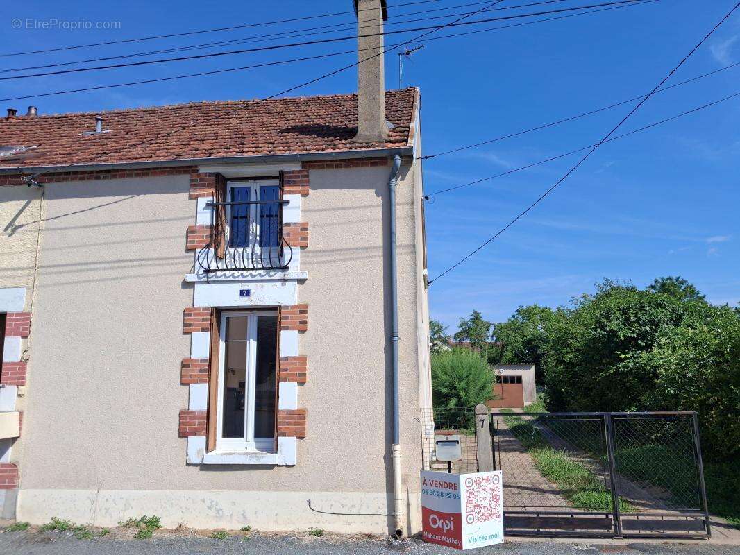 Maison à COSNE-COURS-SUR-LOIRE