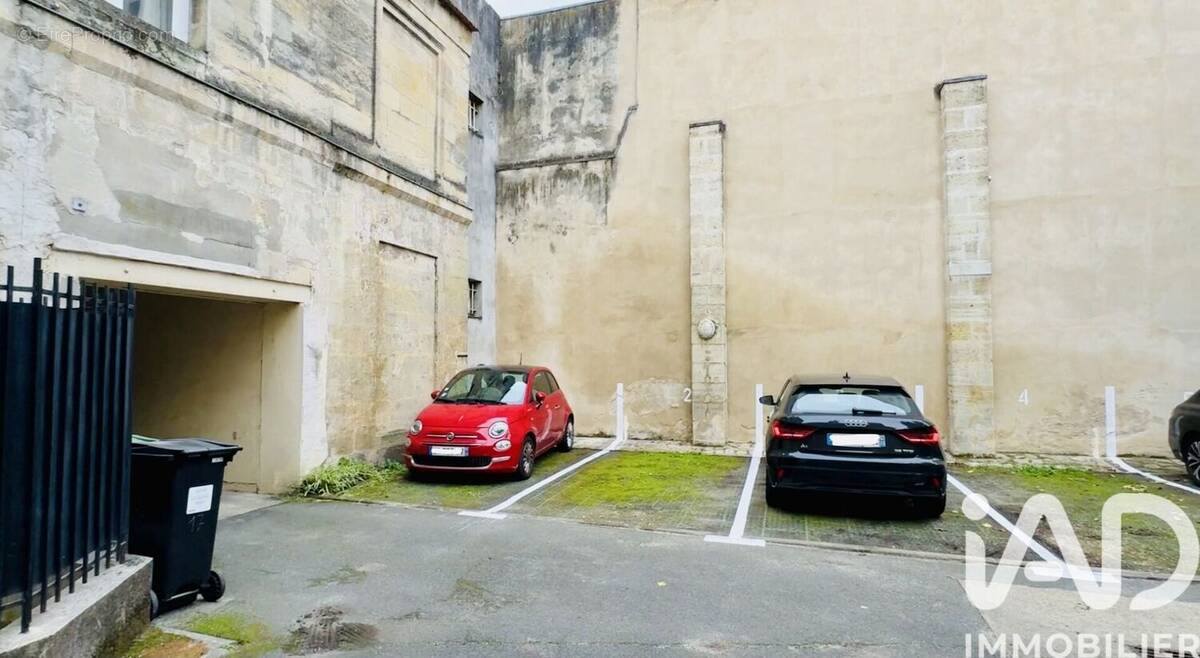 Photo 1 - Parking à BORDEAUX