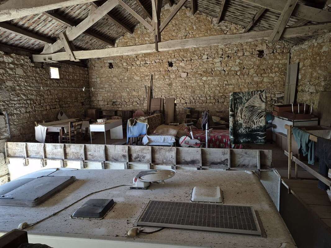 20260319110004 - Maison à CHAZELLES