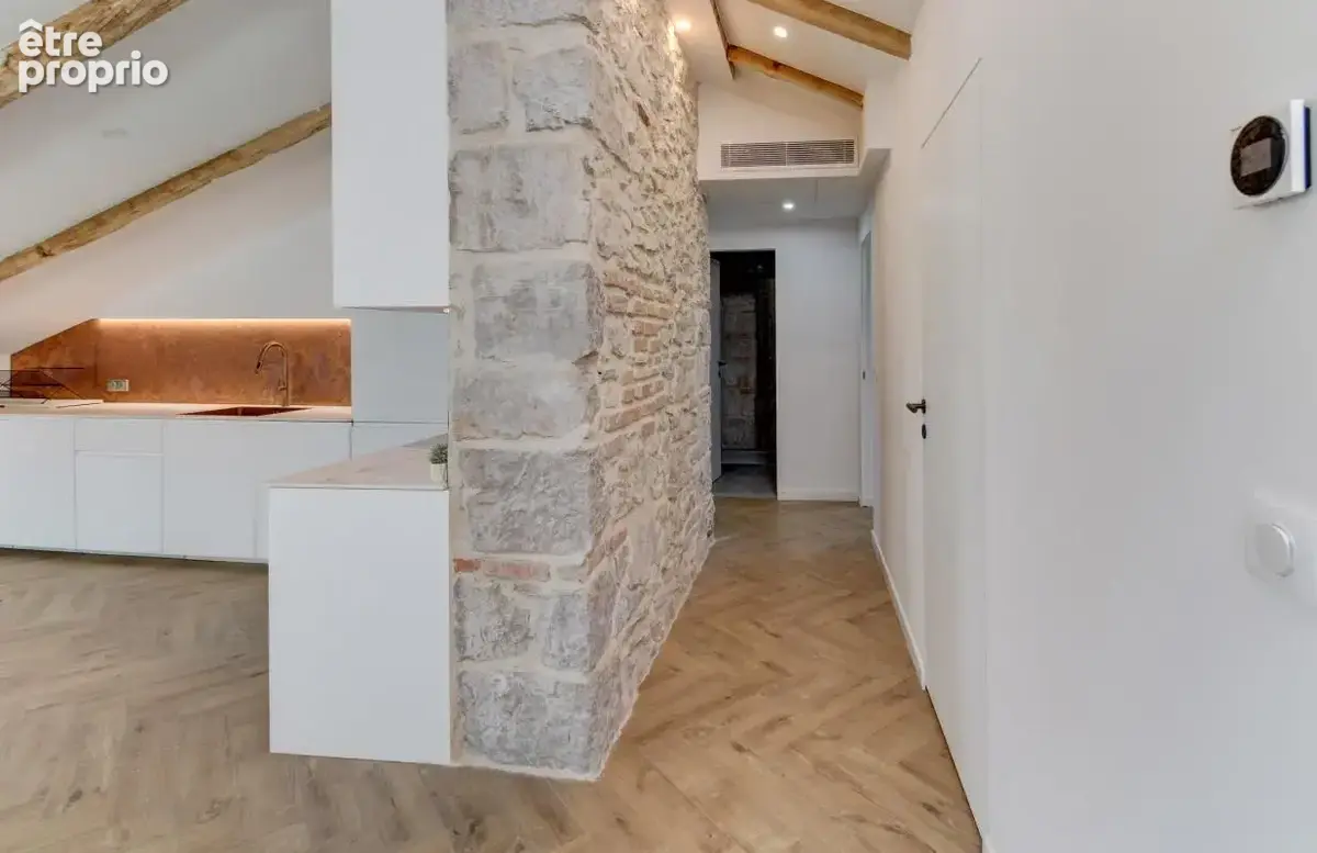 Appartement 3 pièces rénové hypercentre - photo 12