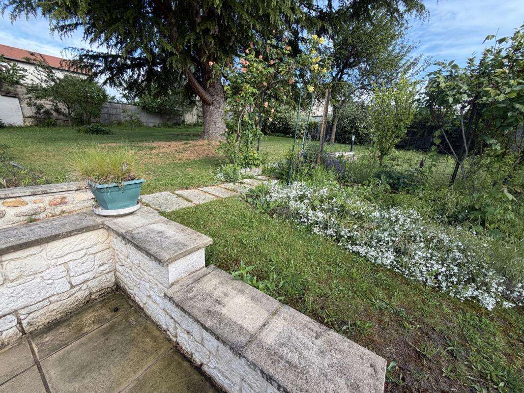WARMERIVILLE - Maison 8 pcs - 5 chambres - Jardin - Piscine - photo 10