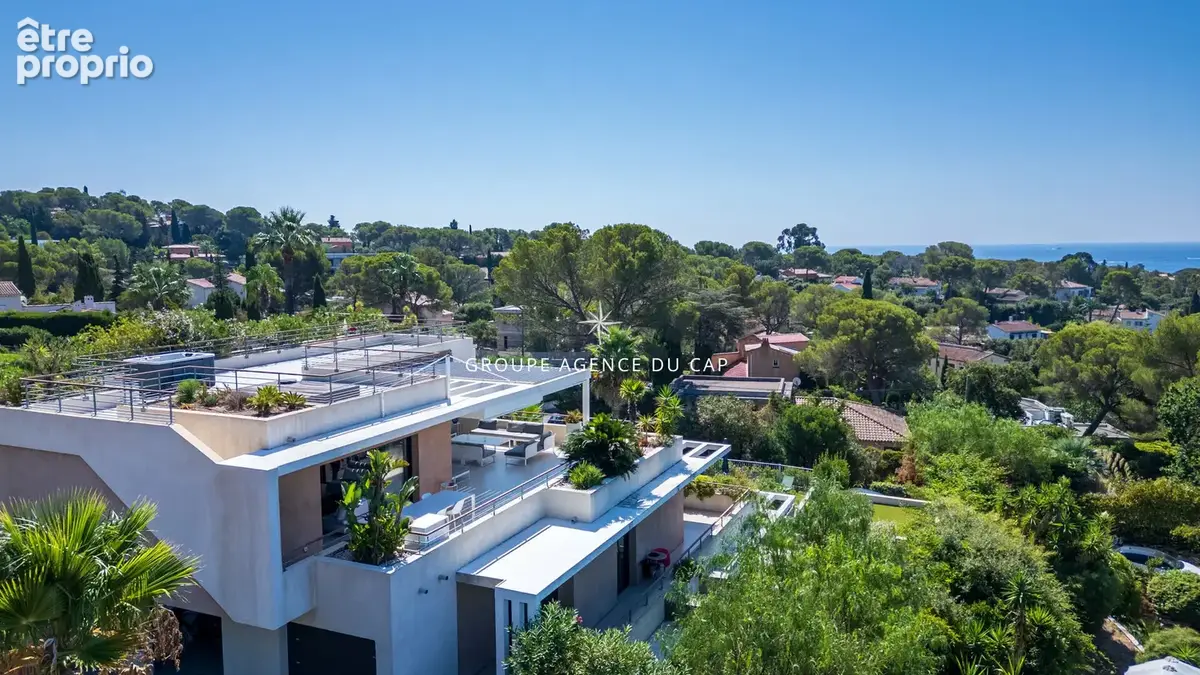 Appartement villa toit 5 pieces vue mer panoramique terrasse solarium  jaccuzzi piscine garage plage et commerces a pied a saint - photo 2
