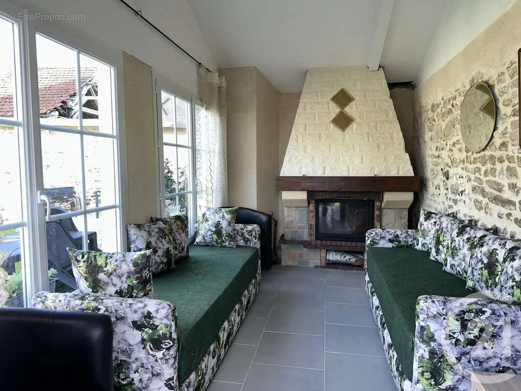 Maison à SURY-ES-BOIS