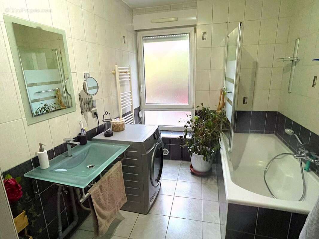Appartement à VOLMERANGE-LES-MINES