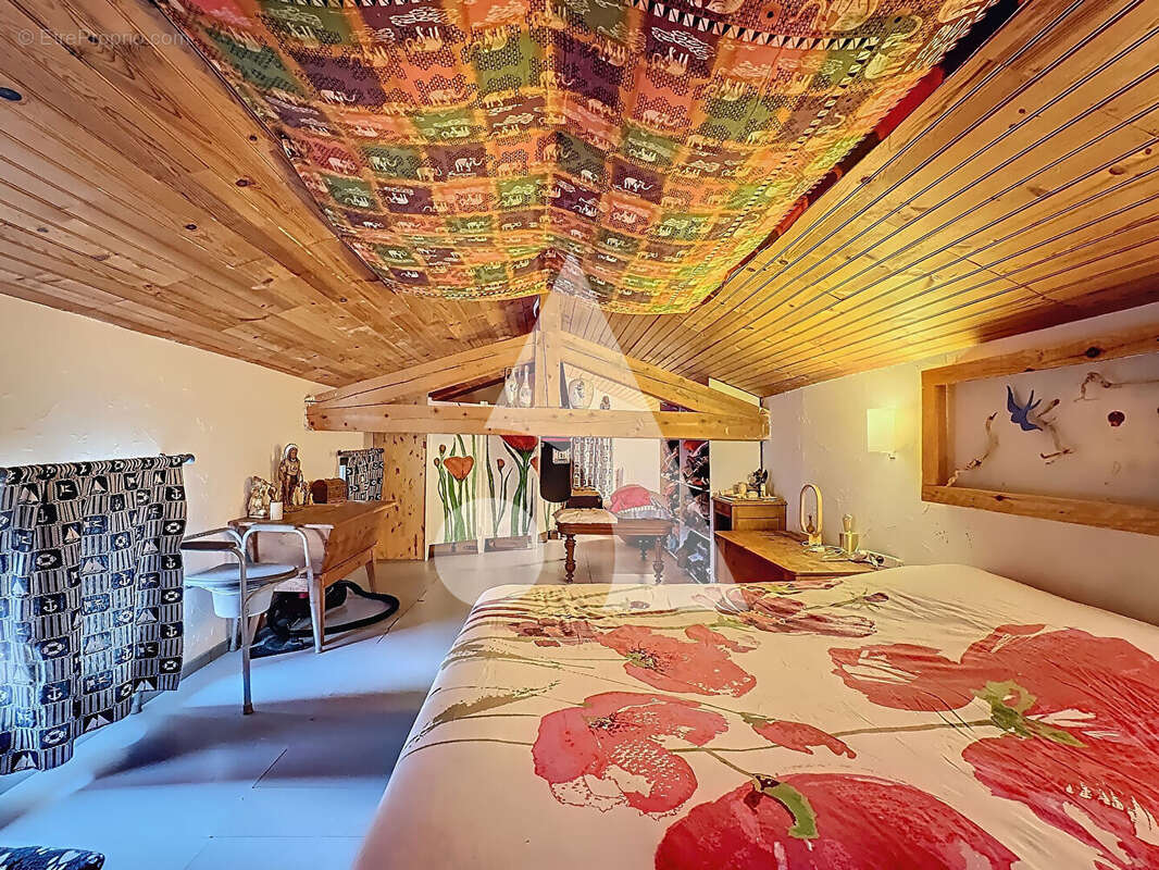 Maison à PANISSIERES