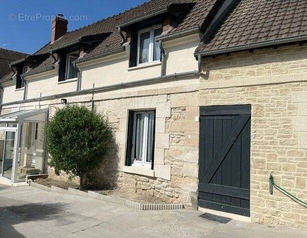 Maison à ULLY-SAINT-GEORGES