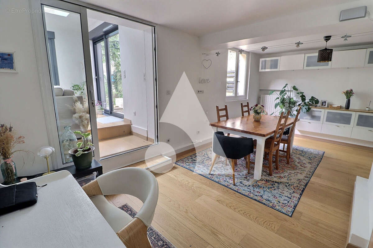 Maison familiale de charme de 149 m² avec 5 chambres et jardin ? Proche des quais de Pontoise - photo 6