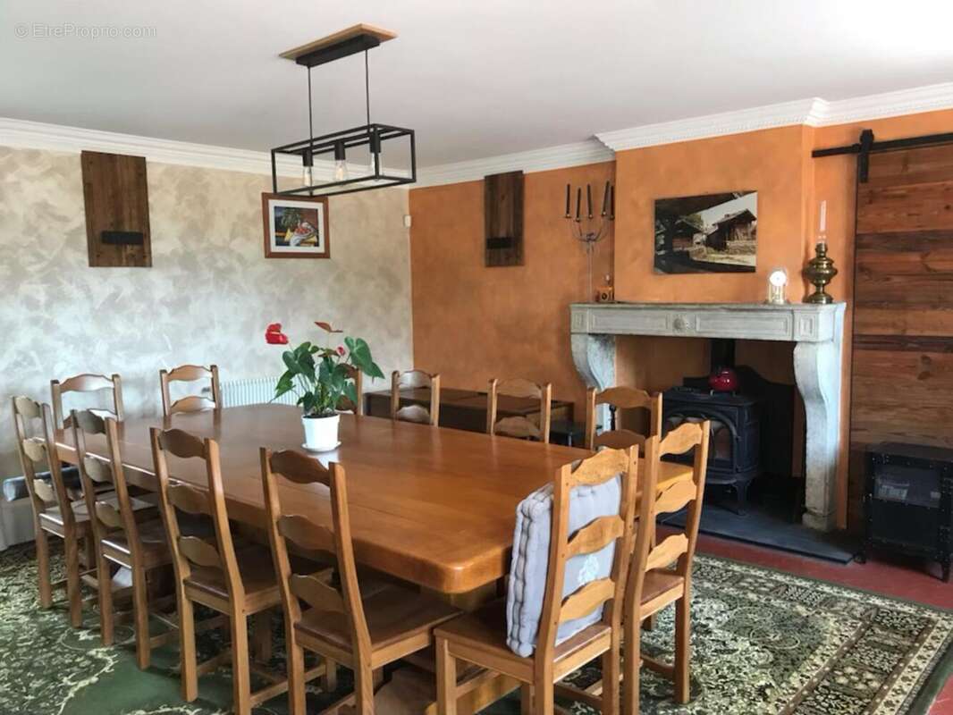 Maison 323 m² à Ozolles  - photo 9
