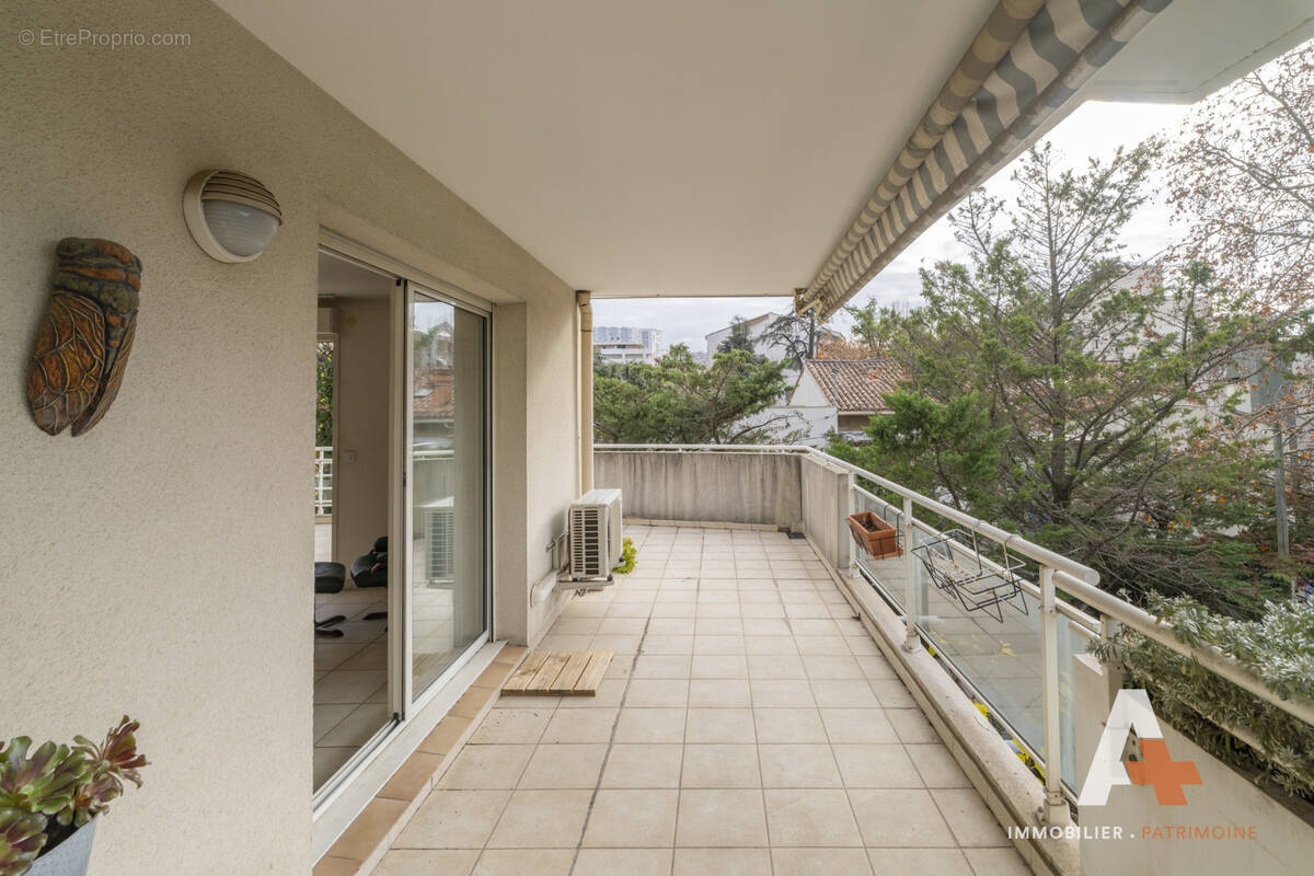 Appartement à MARSEILLE-9E