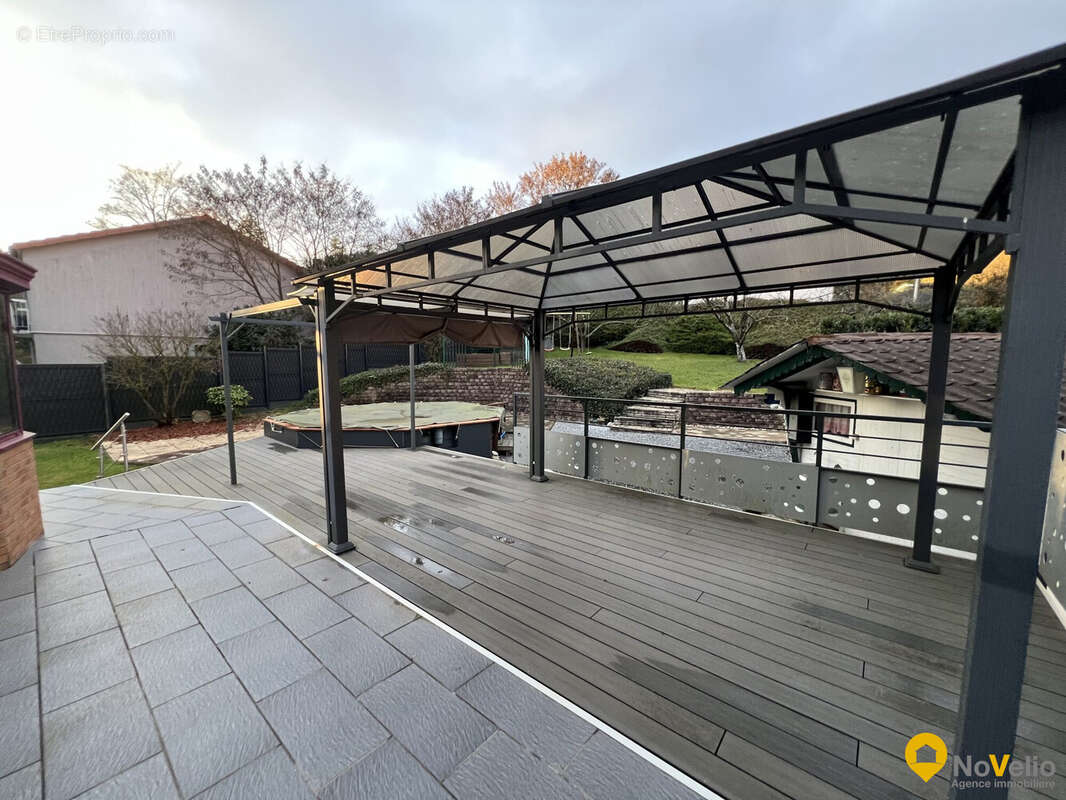 Maison à HOMBOURG-HAUT