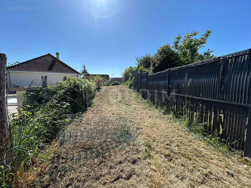 Terrain à VILLEFARGEAU