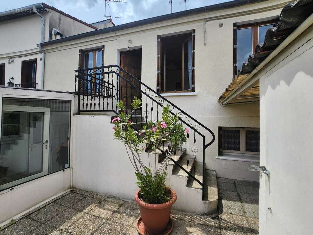 Maison à CHOISY-LE-ROI