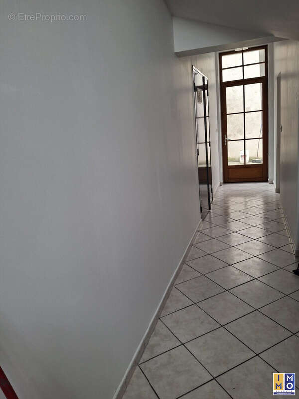 Appartement 479 m² à Chateauneuf-Sur-Cher  - photo 8
