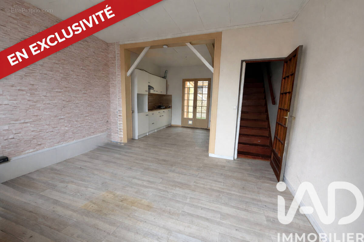 Photo 1 - Maison à SAINT-ETIENNE-DU-ROUVRAY